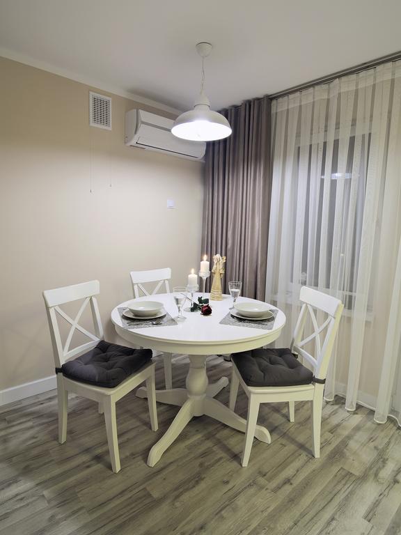 Paradise - Z Klimatyzacja Apartman Częstochowa Kültér fotó